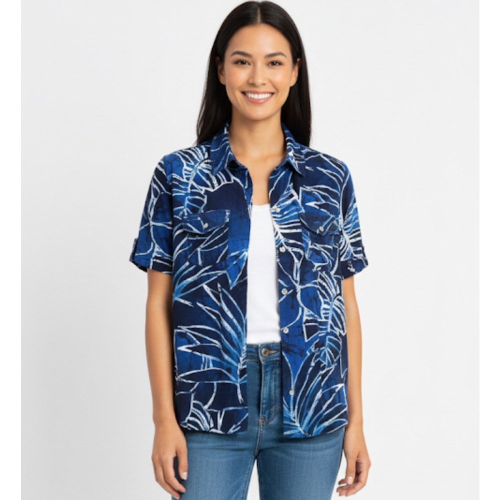 CHICO’S Tropical Leaf Print Button-Up Shirt, Women’s Size 2, Blue White